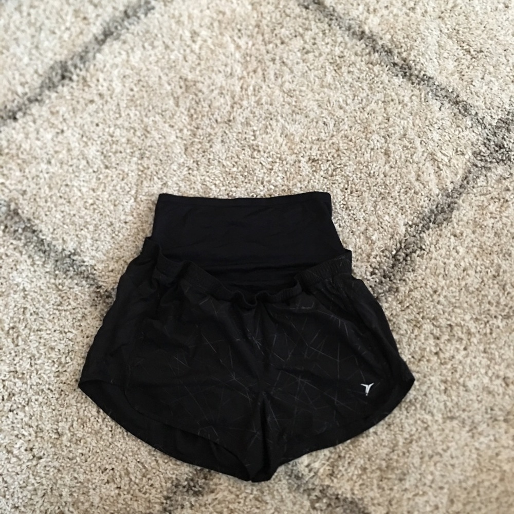 Maternity workout short